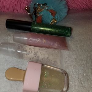 Lipgloss and letter keychain